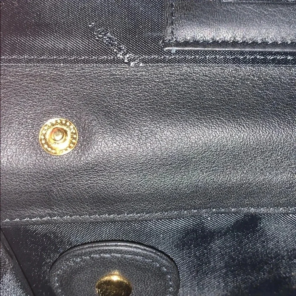 New Stone Mountain Leather Purse